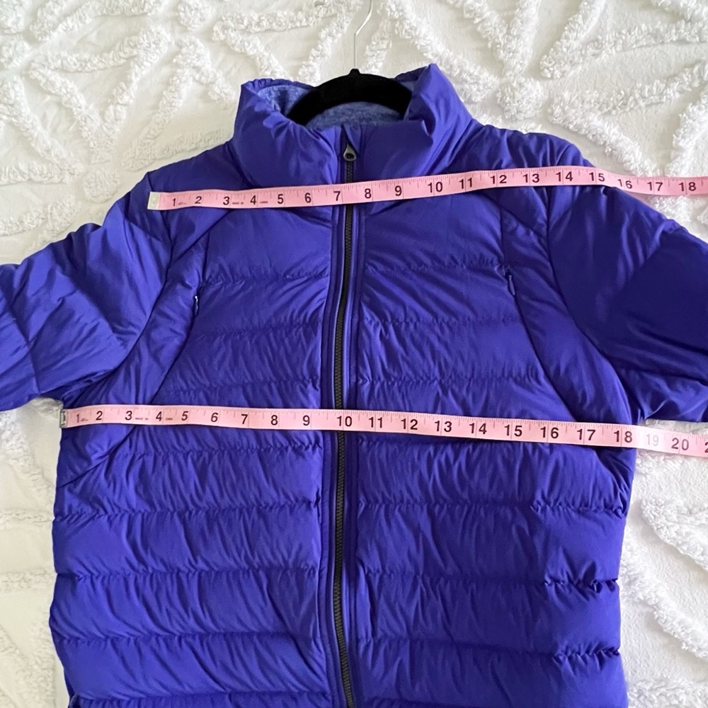 Lululemon Fluffed Up Down Jacket in Pigment Blue Size 10 - Picture 14 of 15